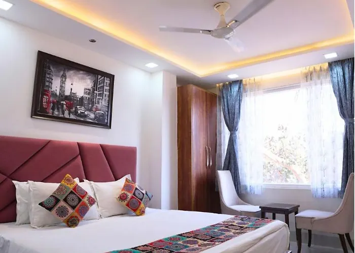 Skymax Hotel