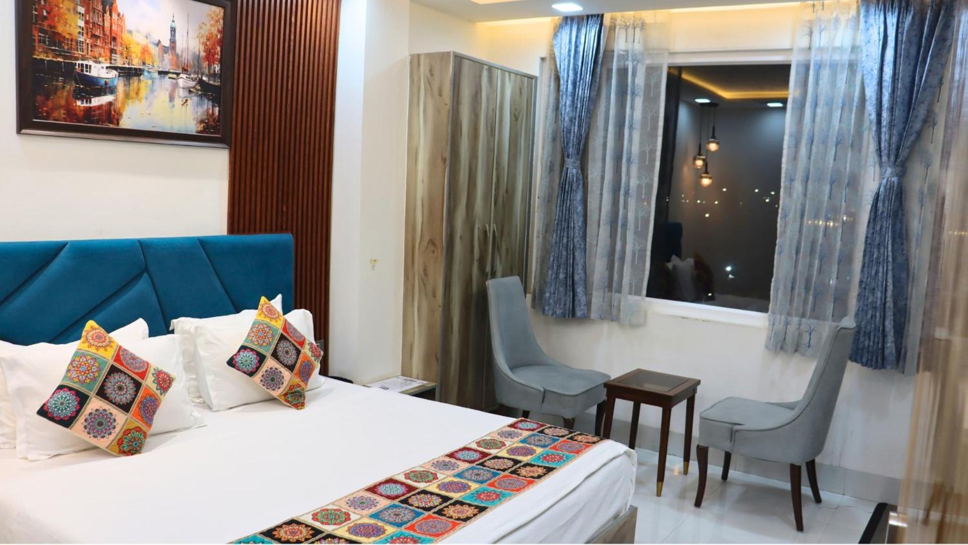 Skymax Hotel New Delhi